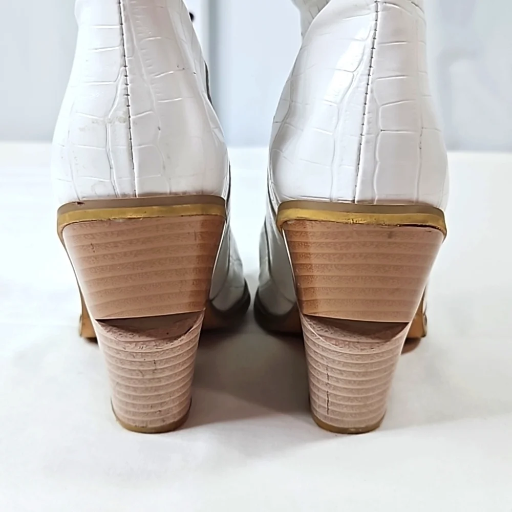 White Faux Leather Cowboy Boots with Block Heels Sz 37 - Picture 5 of 7